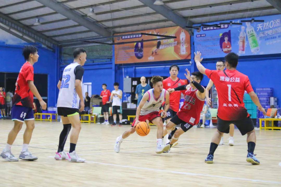 一场篮球友谊赛拉近国际篮球交流的简单介绍 一场篮球友谊赛拉近国际篮球交流的简单介绍