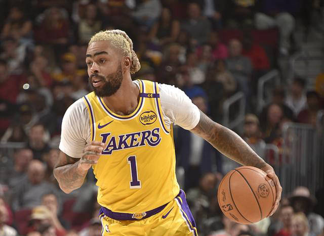 德罗巴赛事官方发布赛况扑朔迷离新规，湖人争议不断！